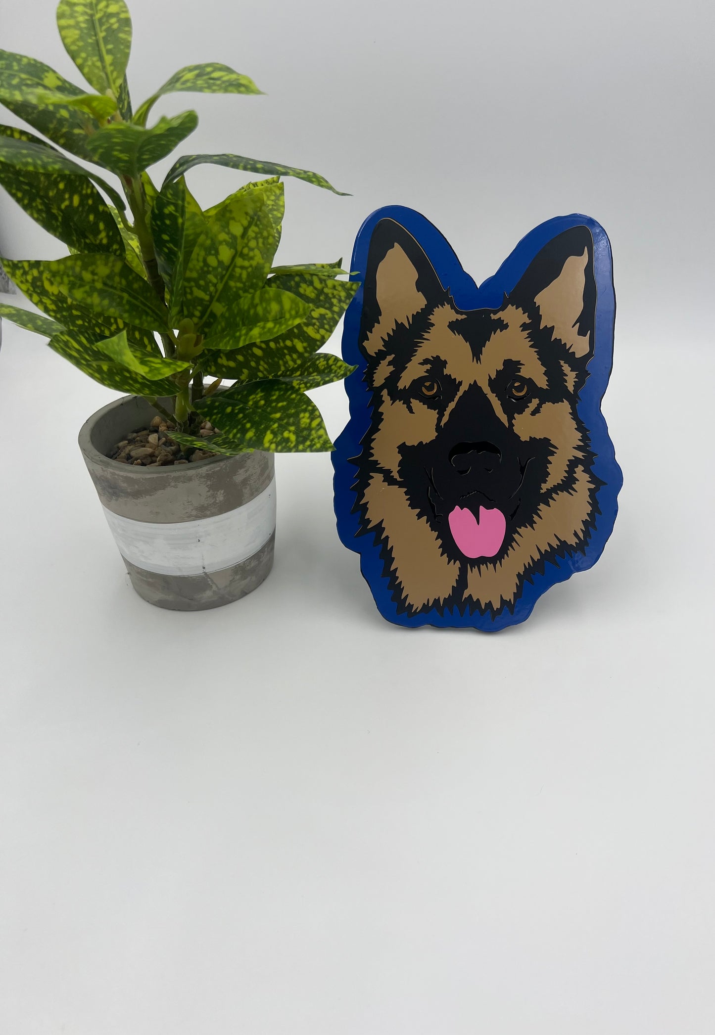 German Sheperd hitch cover (blue background)