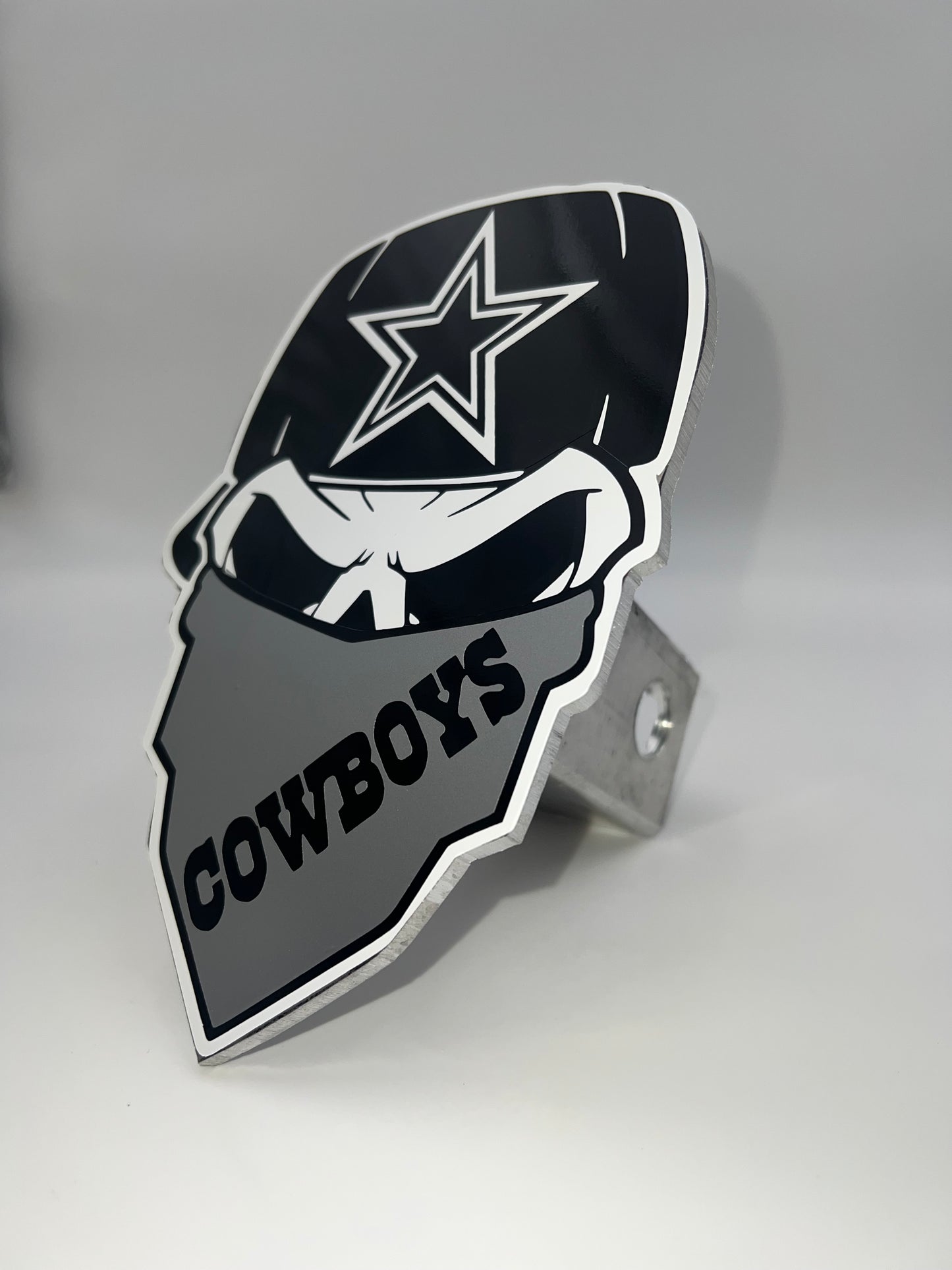 Cowboys bandit hitch cover (black and gray)